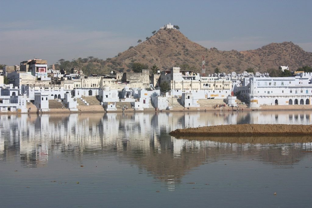 Ghats around Pushkar Lake